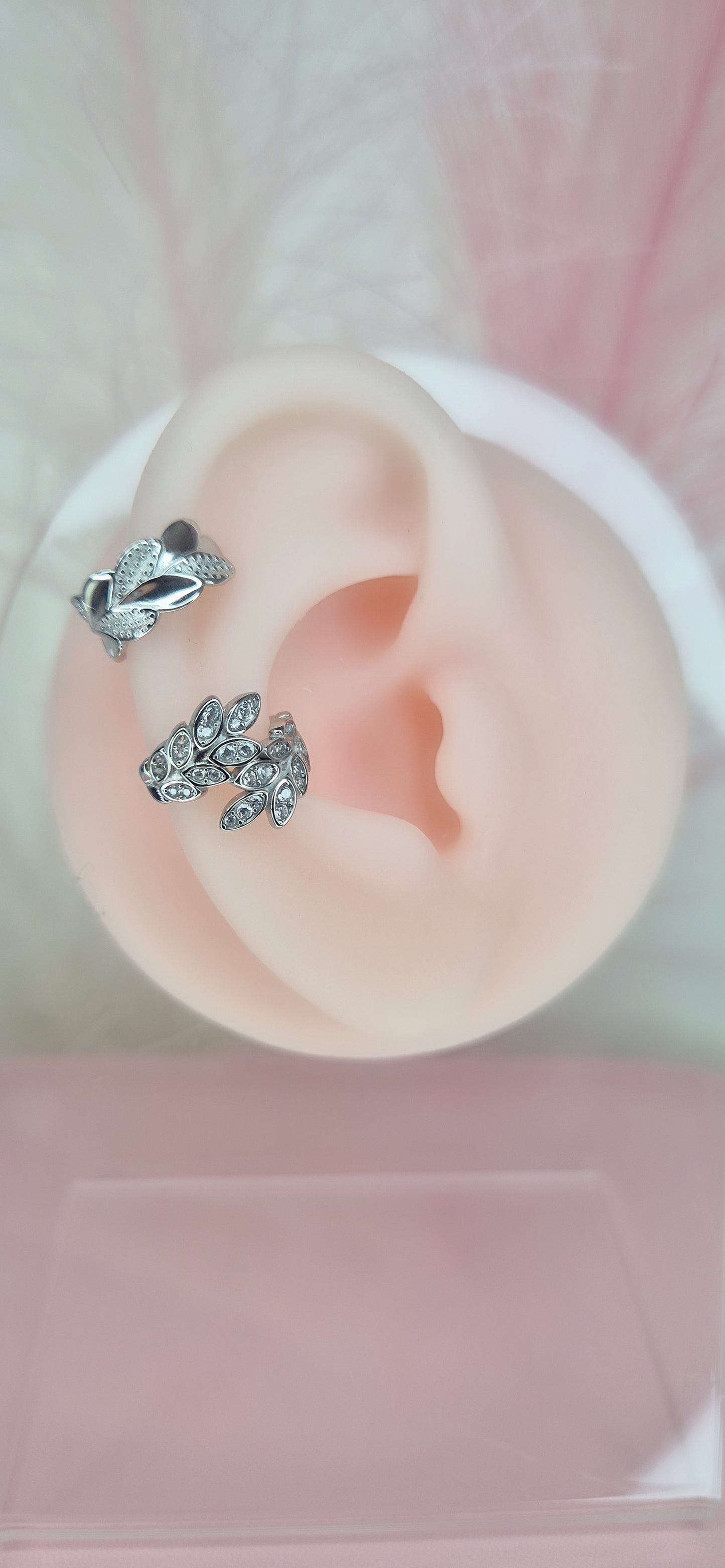 Earcuff Foglioline con zirconi 100% acciaio Silver anallergico (orecchino senza foro)