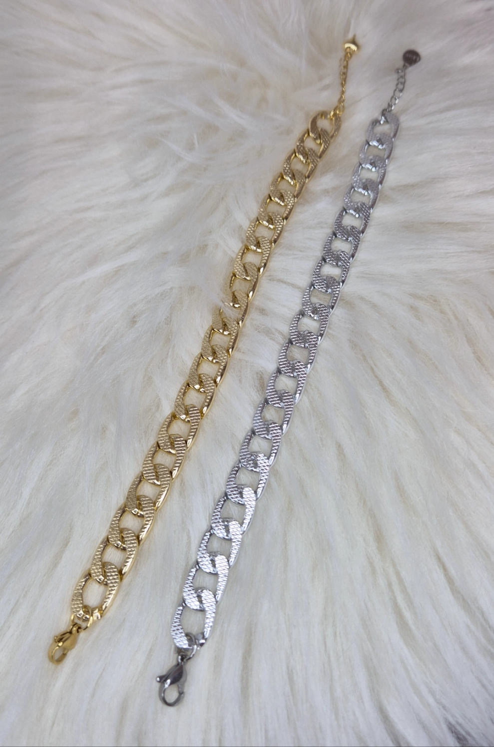 Collana girocollo e Bracciale catena piatta martellata Silver o Gold