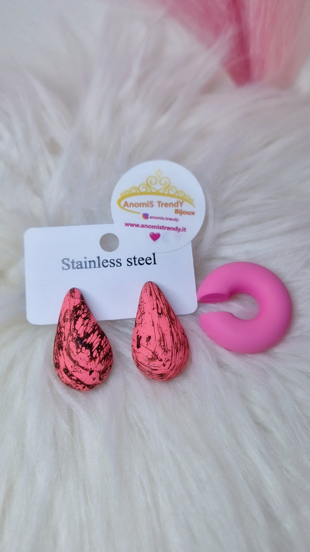 SET orecchini Goccia in soft touch effetto marmorizzato + Earcuff abbinato 100% anallergici