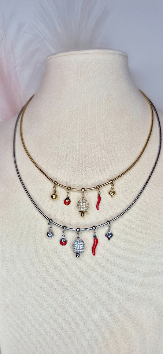 Collana Sonaglio della buona sorte girocollo (45cm+estens.) in acciaio semirigido Silver o Gold con Campanella pavè zirconi e charms portafortuna smaltati