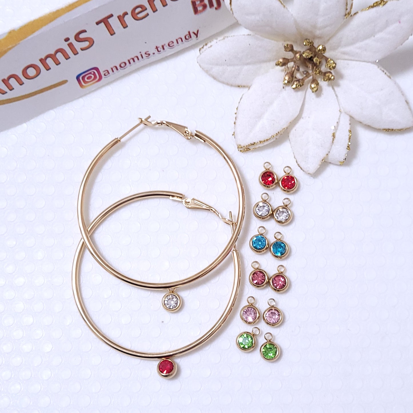 Orecchini cerchi 5cm in acciaio dorè con punto luce 💎