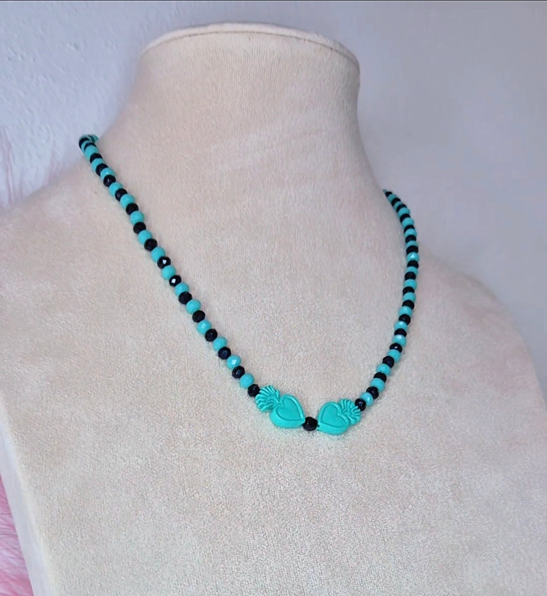 Collana cristalli sfaccettati con doppio Cuore Sacro smaltato misura girocollo 40cm + estens.regolab.