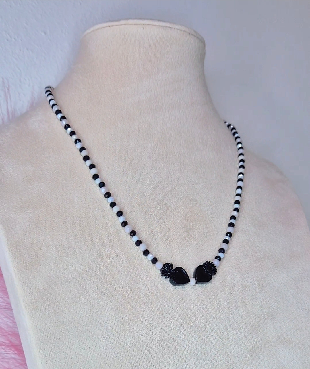 Collana cristalli sfaccettati con doppio Cuore Sacro smaltato misura girocollo 40cm + estens.regolab.