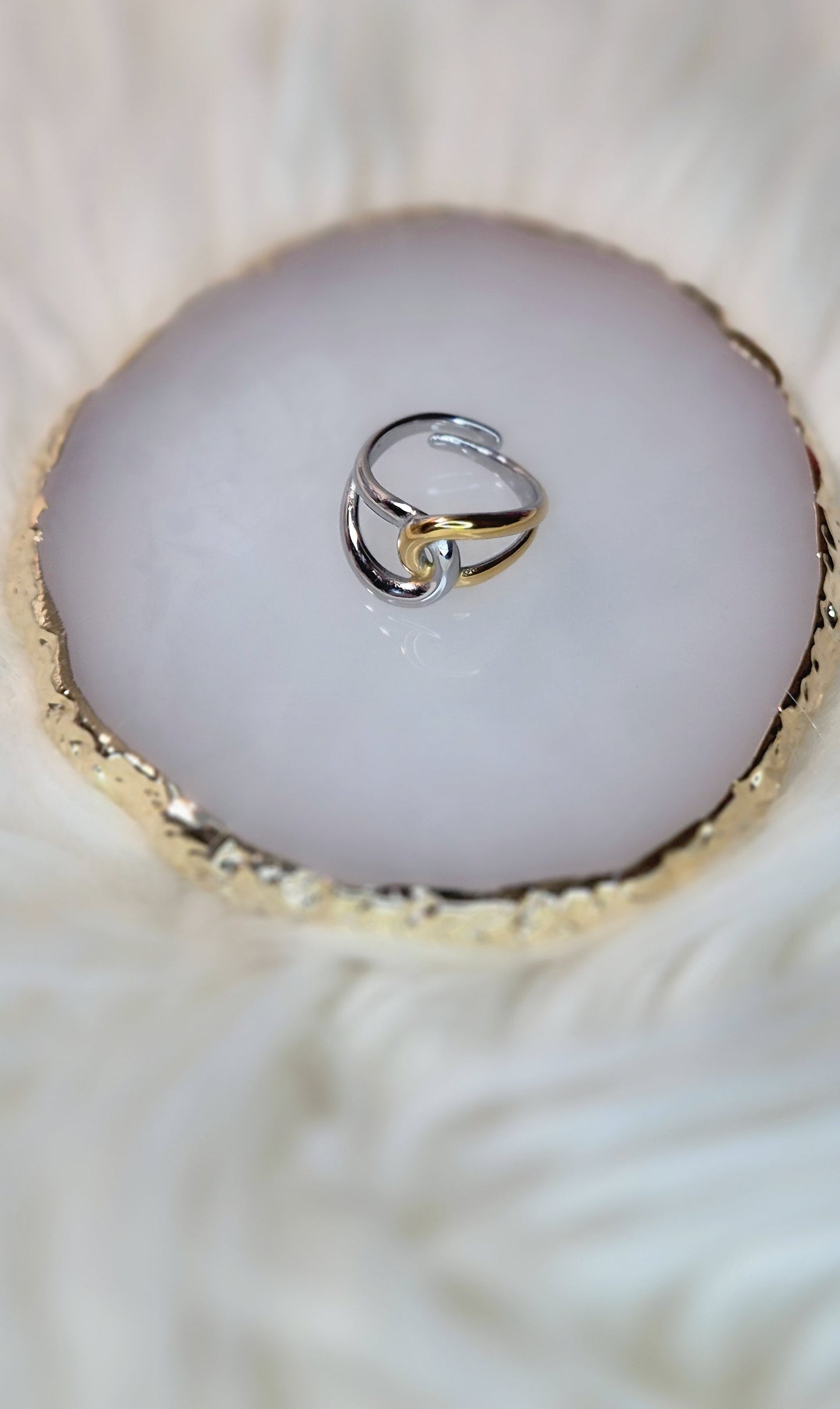 Anello Acciaio Bicolor Incrocio o Abbraccio mis. regolabile