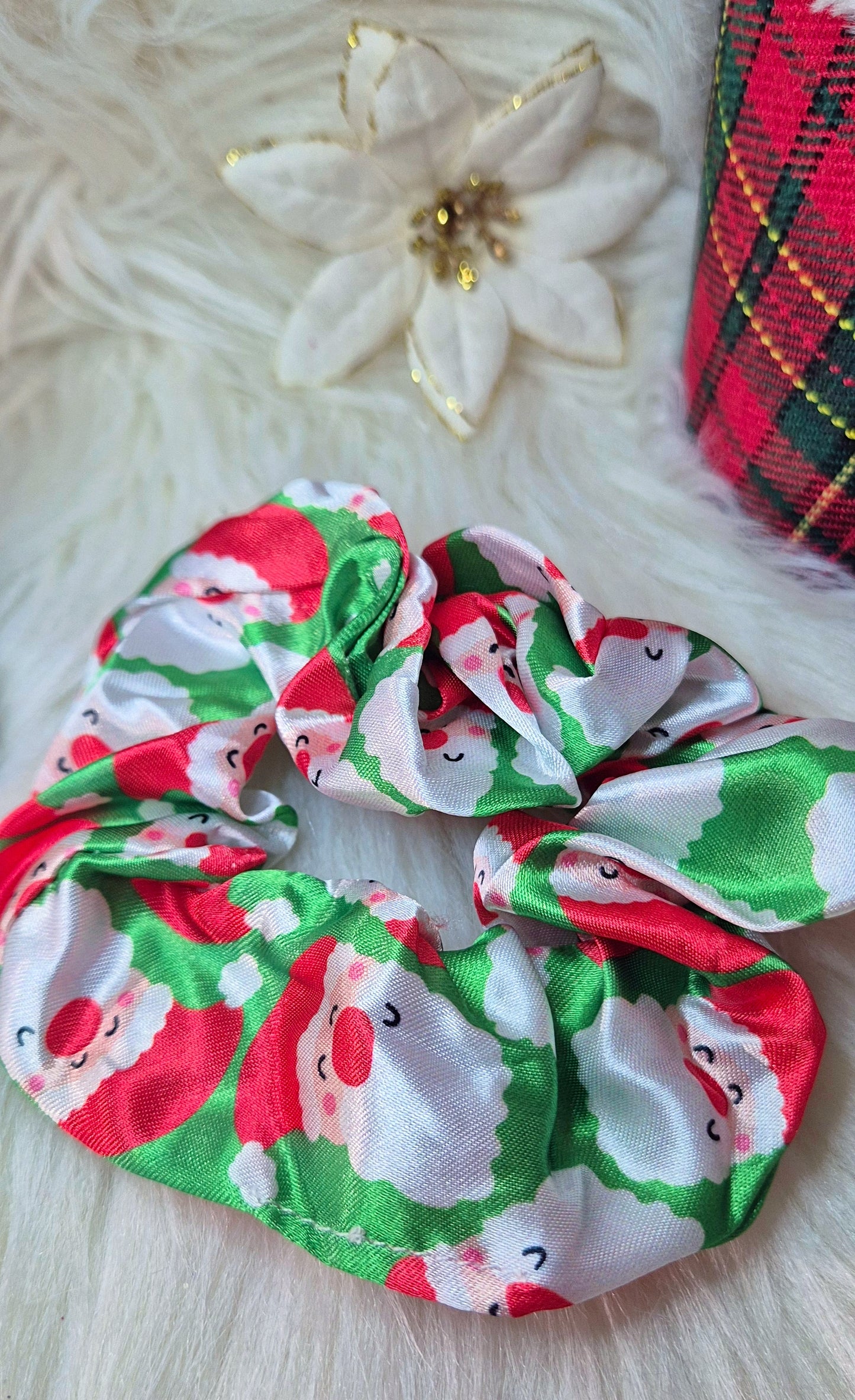 Scrunchies elastici per capelli in raso a tema Natale 🎅🏻🎄✨️