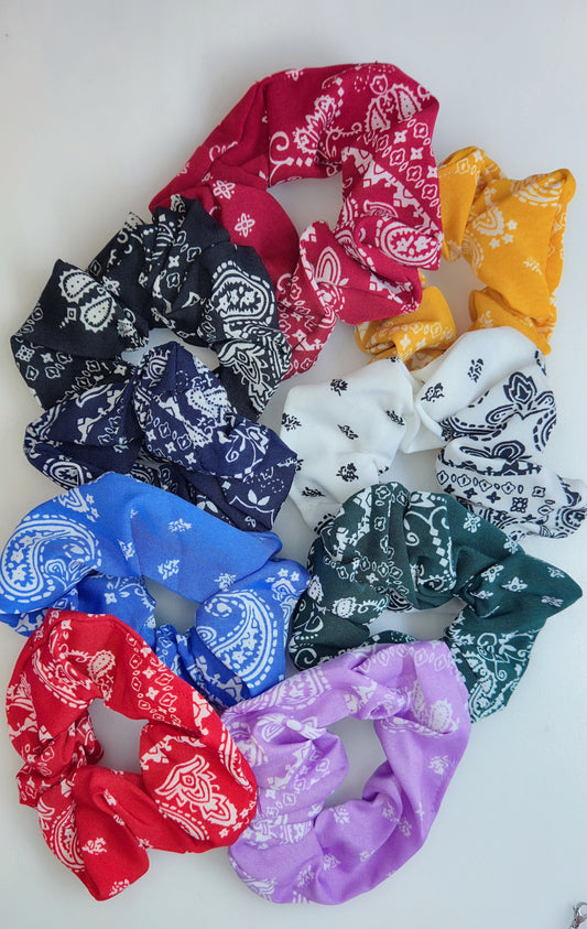OMAGGIO 1 Scrunchie bandana con ogni ordine scegli il colore