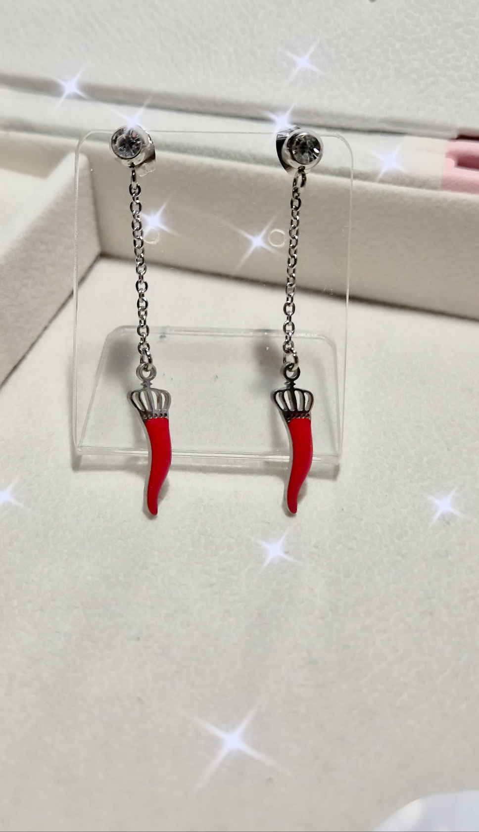 Orecchini con peperoncino🌶 e punto luce 💎 100% acciaio
