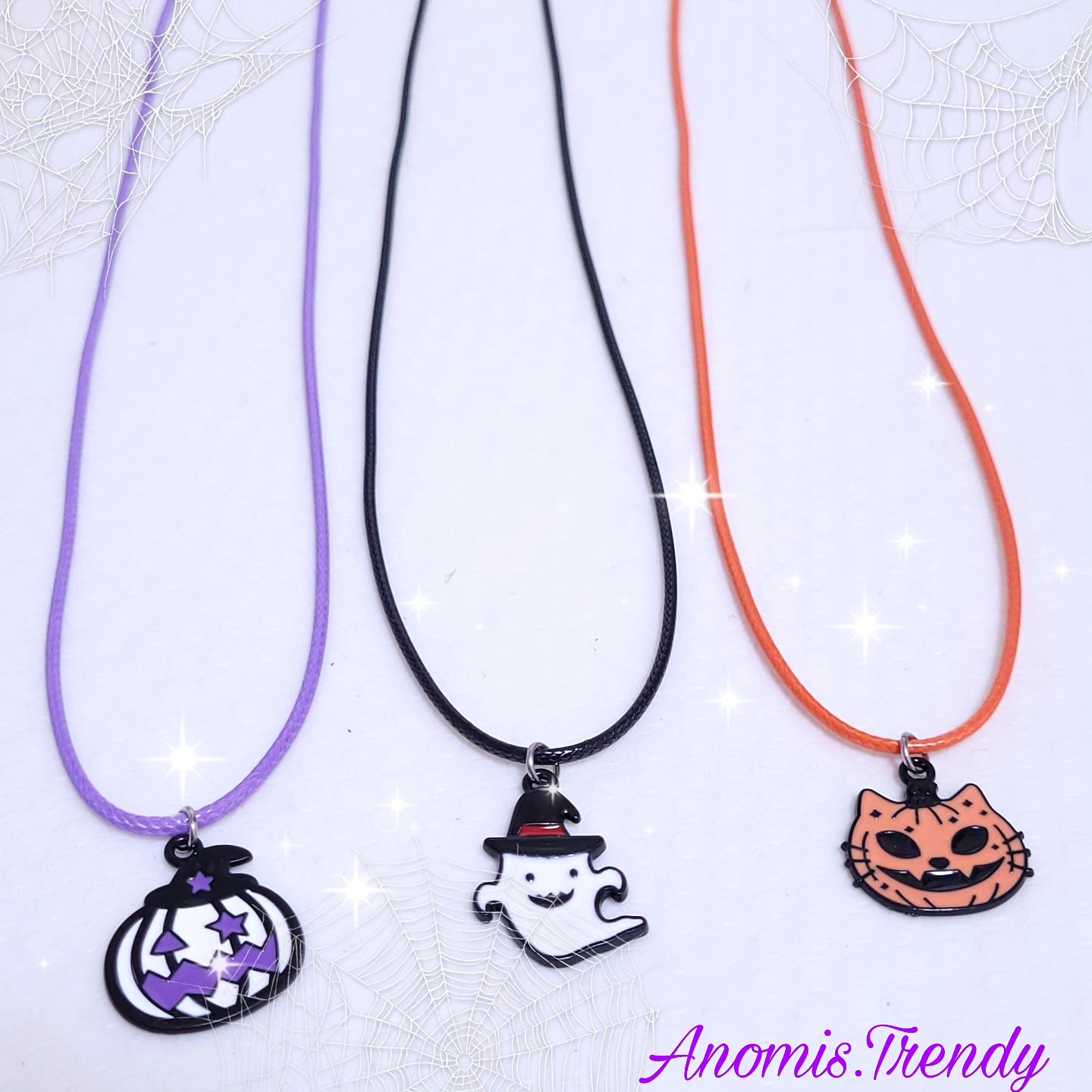 Collana cordino cerato con soggetto Halloween a scelta