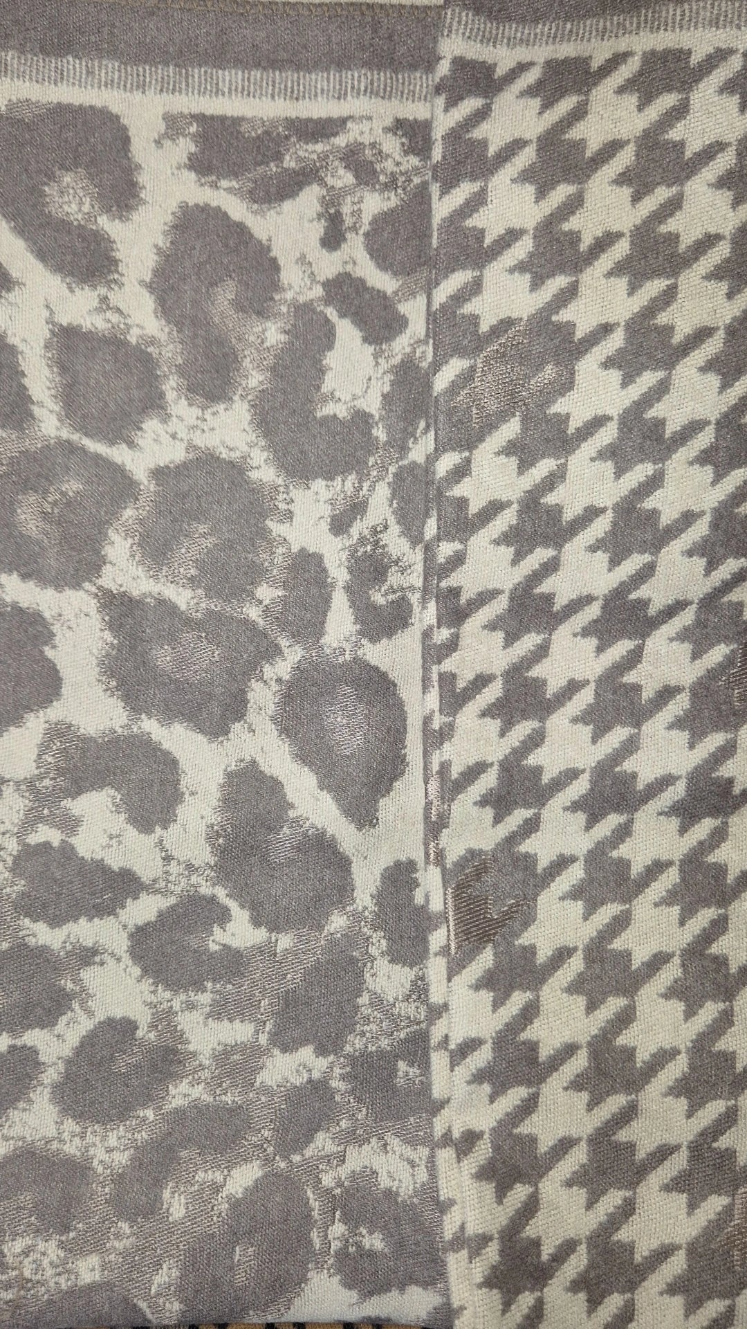 Sciarpone caldo fantasia Animalier & Pied de poule 100%Viscosa colore double-face