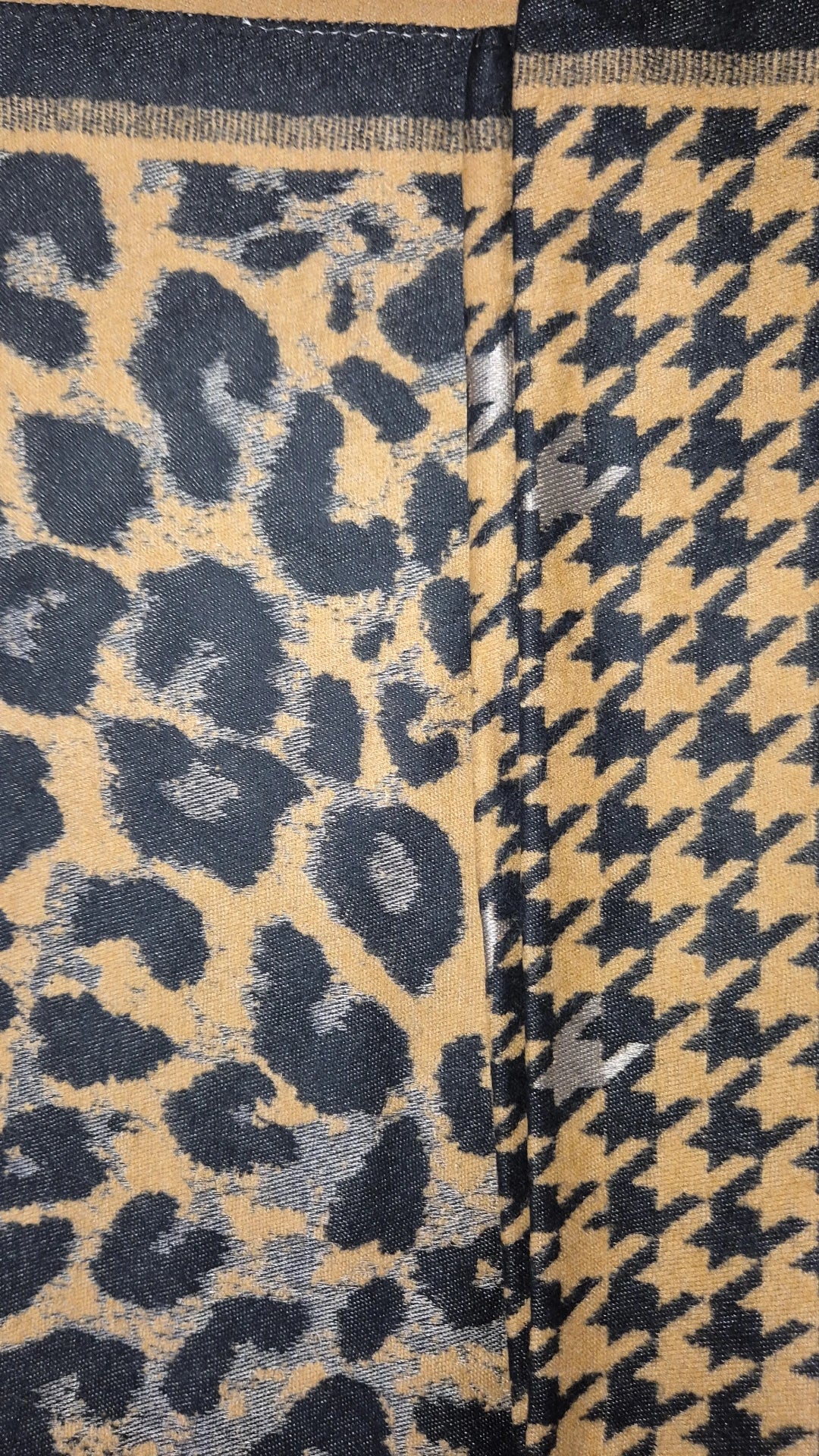 Sciarpone caldo fantasia Animalier & Pied de poule 100%Viscosa colore double-face