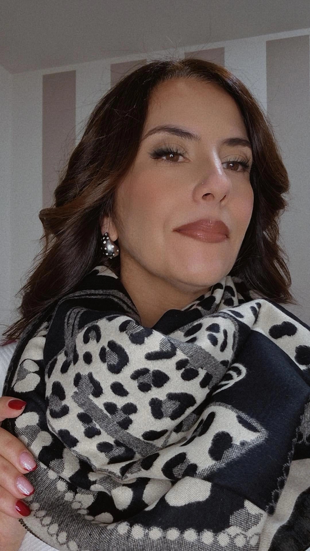 Sciarpone caldo 85%Viscosa 15%Lana fantasia Animalier & Tote Bag colore double-face