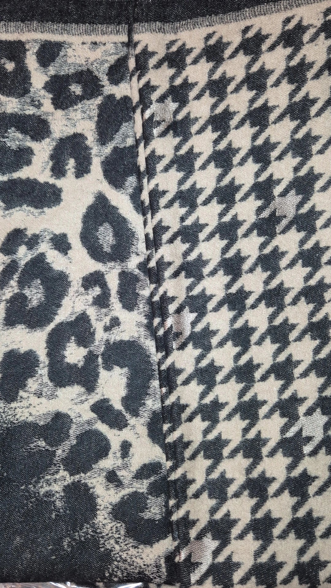Sciarpone caldo fantasia Animalier & Pied de poule 100%Viscosa colore double-face