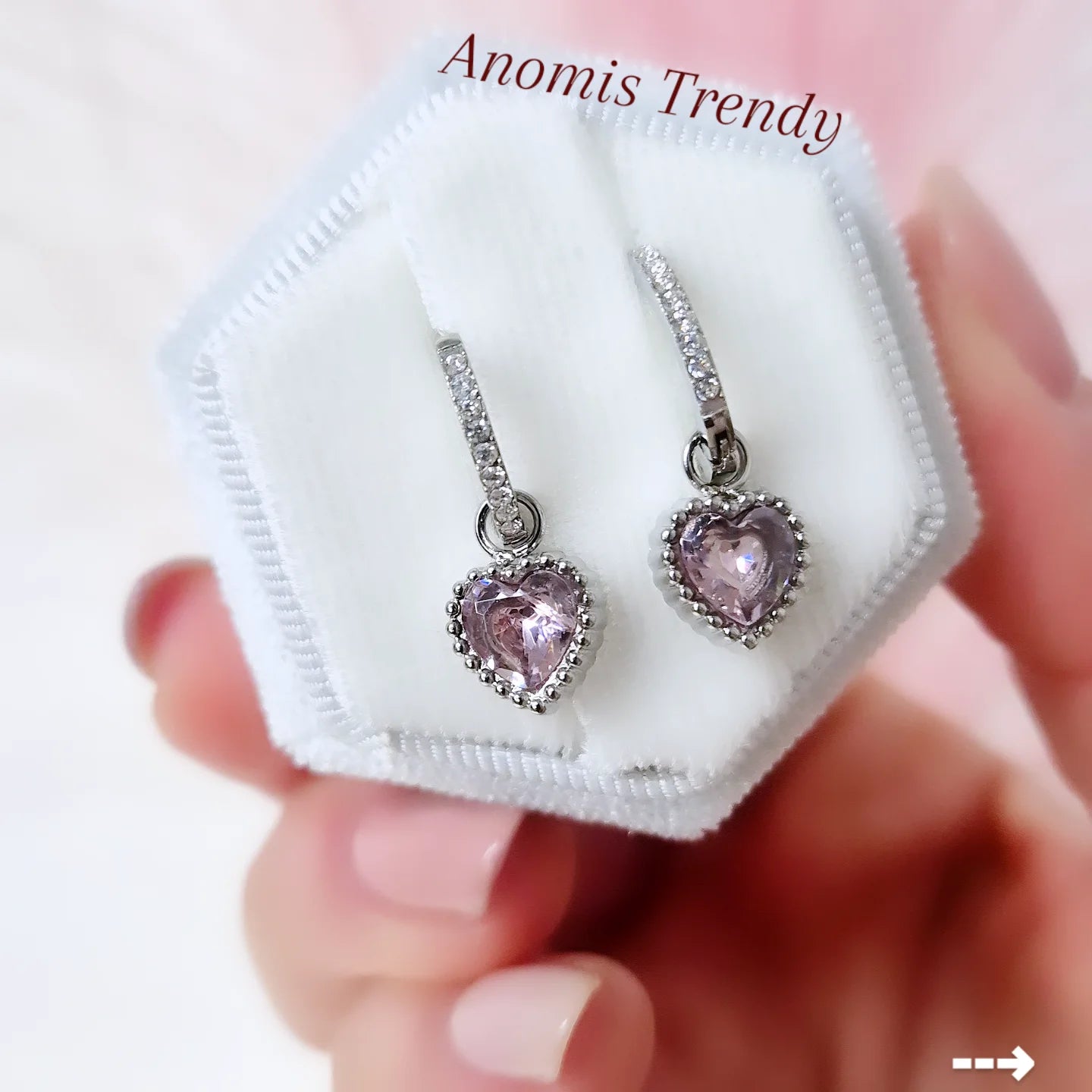 Orecchini cerchi 1cm con zirconi e punto luce Cuore pendente