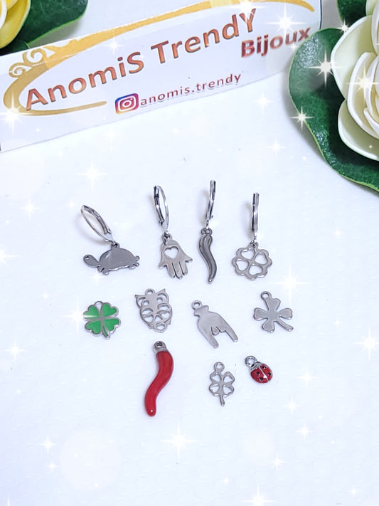 Orecchino singolo mini hoops 1cm in acciaio anallergico con PortaFortuna a scelta