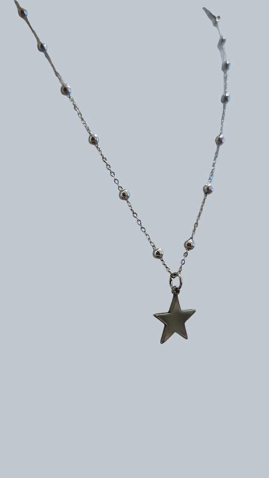 Catenina silver a pallini piccoli tipo rosario con pendente stellina silver