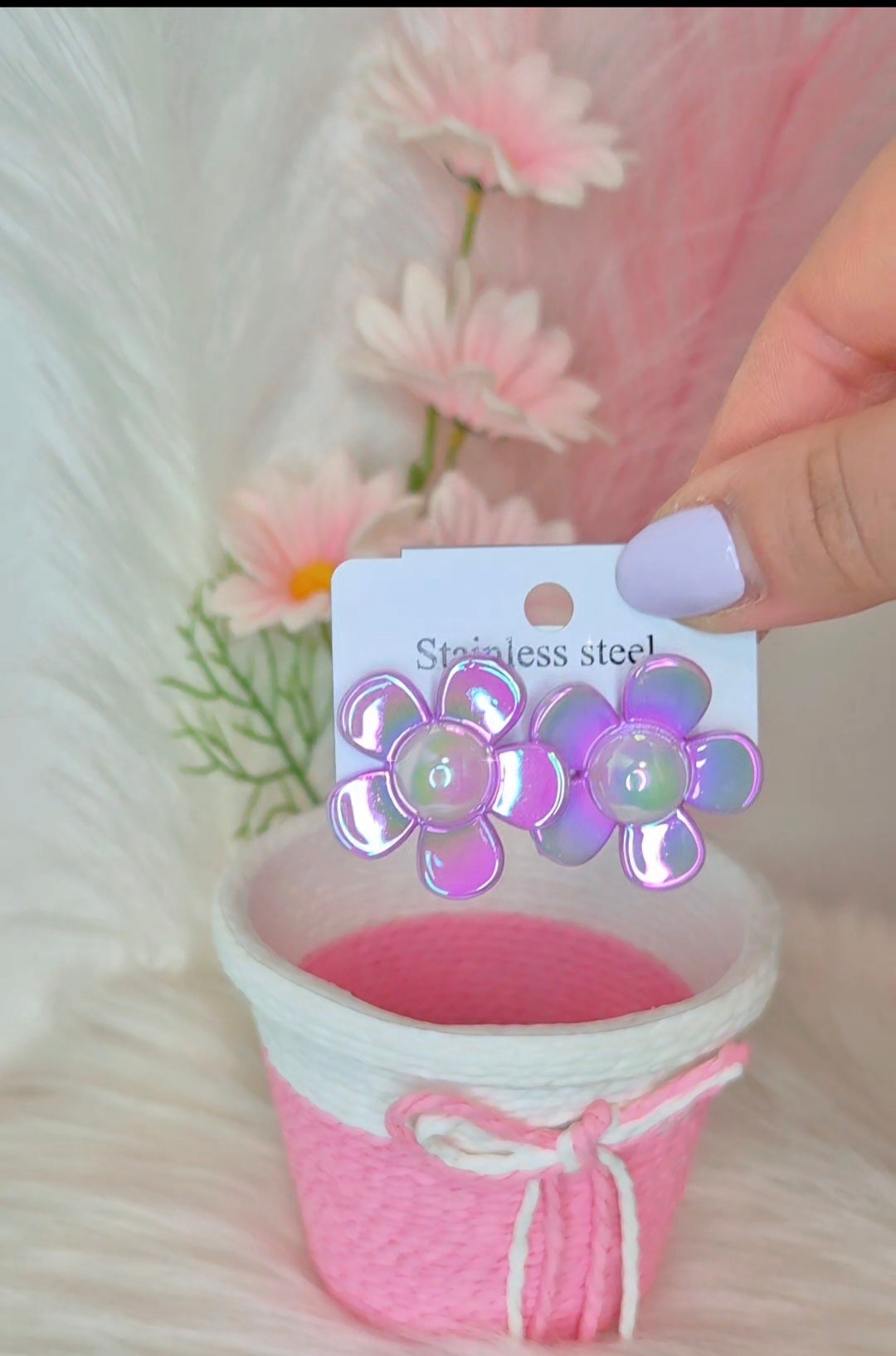 Orecchini Margherita 🌸 acciaio anallergico finish opalescente