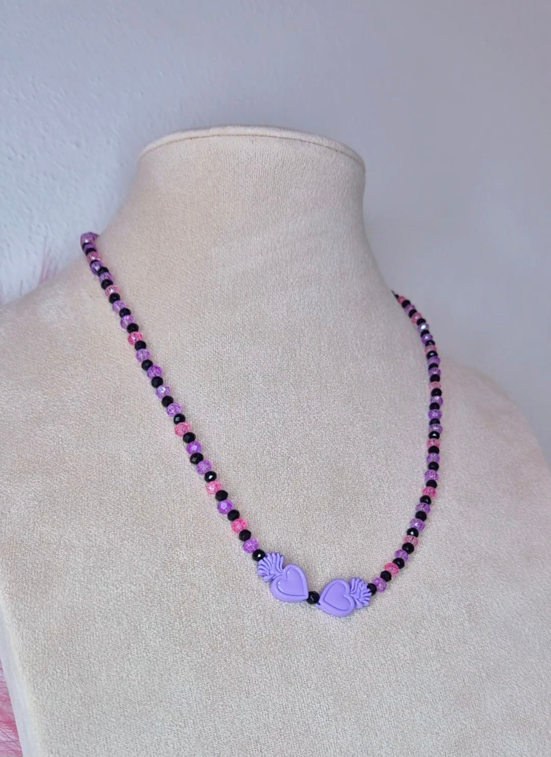 Collana cristalli sfaccettati con doppio Cuore Sacro smaltato misura girocollo 40cm + estens.regolab.