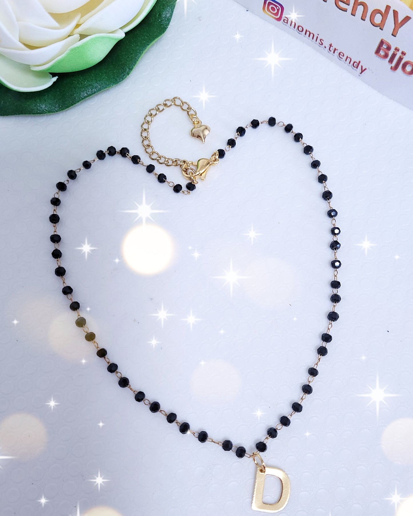 Collana girocollo rosario personalizzata con lettera iniziale